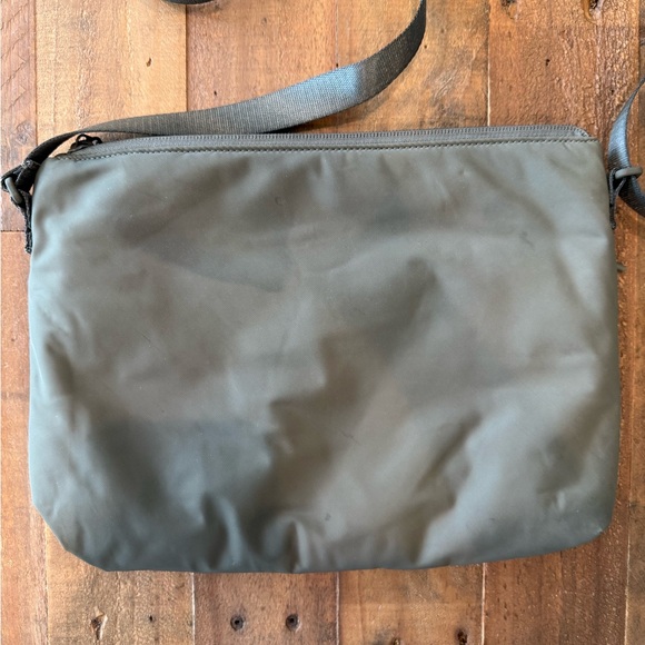 Lululemon Crossbody Olive Green Bag - Picture 3 of 8